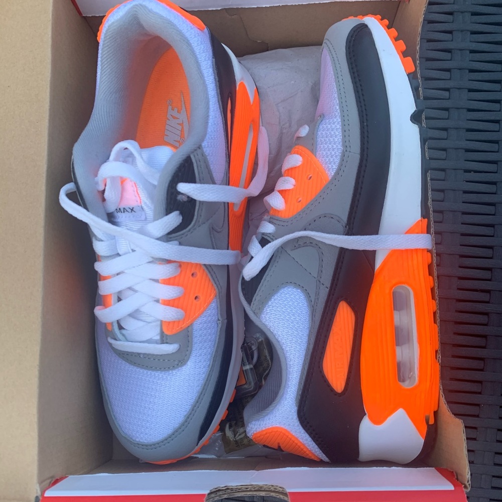 Nike Air Max Motion 2